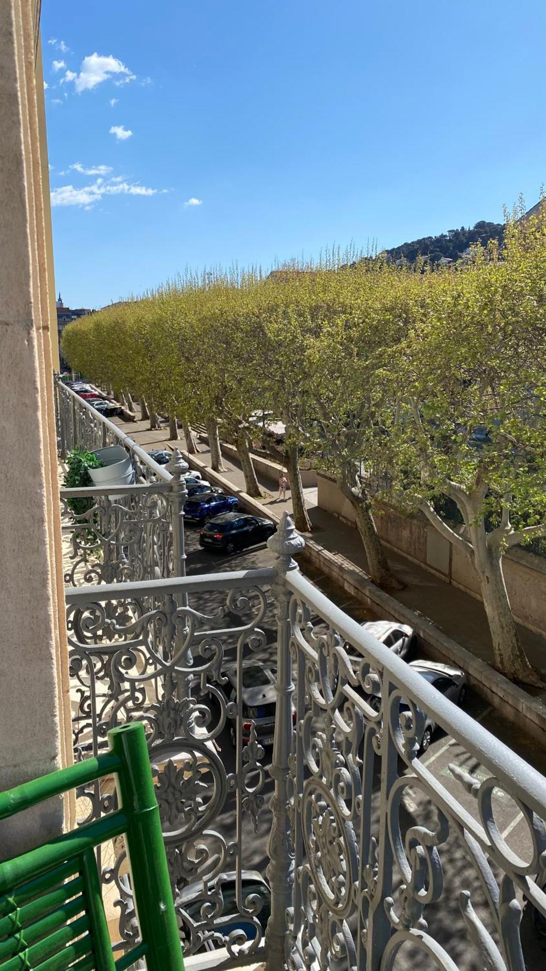 Le Saint Apolline - Sete, Appartement Haussmanien Luaran gambar